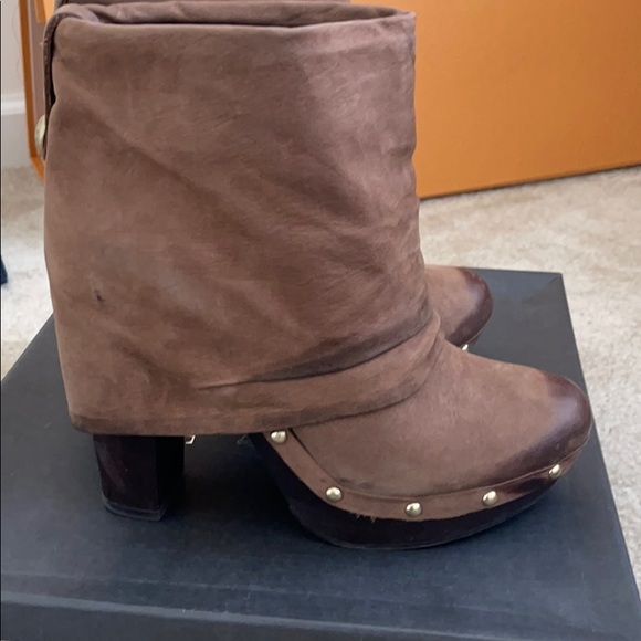 Vince Camuto boots - Picture 3 of 6